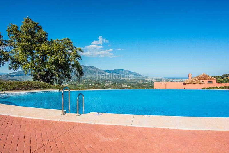 Foto 5528d1ea-c71c-4e53-8be8-e4b08920cd93. Apartament amb aparcament piscina a La Mairena Ojén