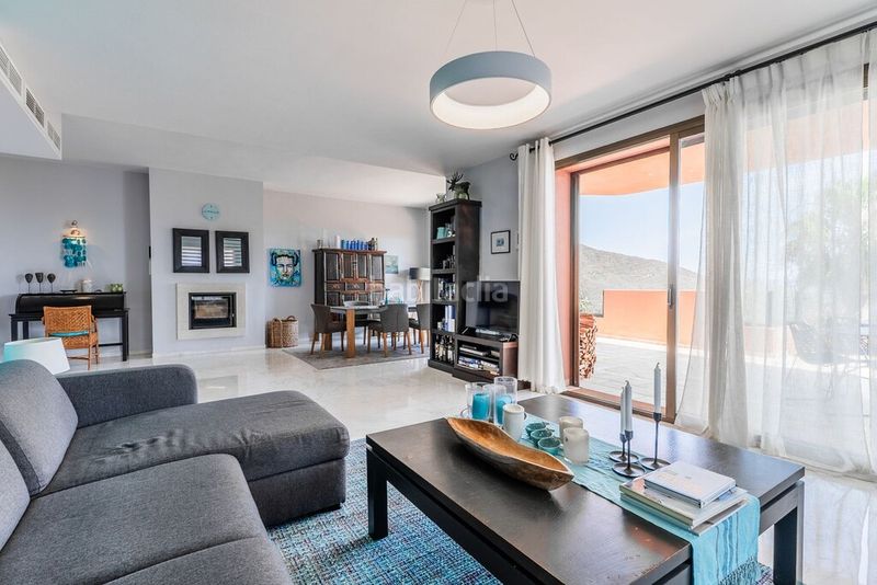 Foto 56c0c180-8f9b-40a5-ad5a-d2b77f0e10e4. Apartament amb aparcament piscina a La Mairena Ojén