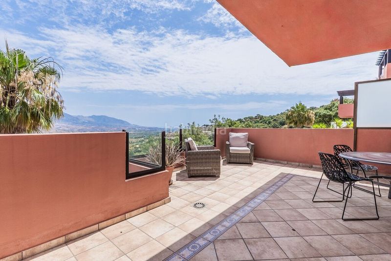 Foto 57da0355-ae17-4a99-8c4b-11c3a40b0389. Apartament amb aparcament piscina a La Mairena Ojén