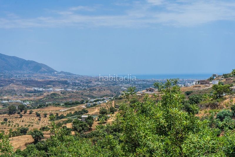 Foto cbfbd6b0-288a-4699-8b9d-a8b4c9c09412. Apartament amb aparcament piscina a La Mairena Ojén