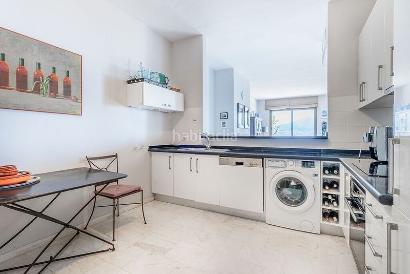 Foto eeadef90-5789-40e7-b60b-ad7d5bf1f4c0. Apartament amb aparcament piscina a La Mairena Ojén