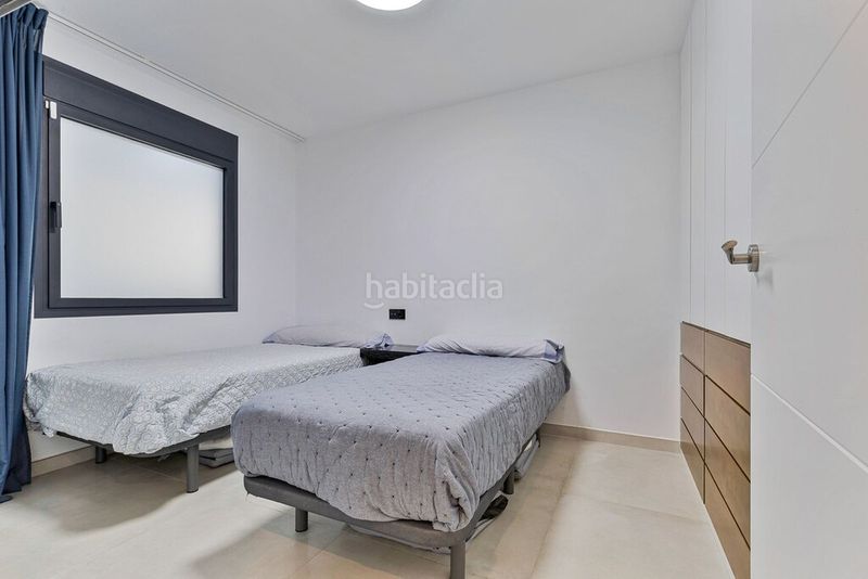 Foto f3204022-fce5-4875-acd3-93130d4b2d03. Apartament amb piscina a Playa de los Boliches Fuengirola