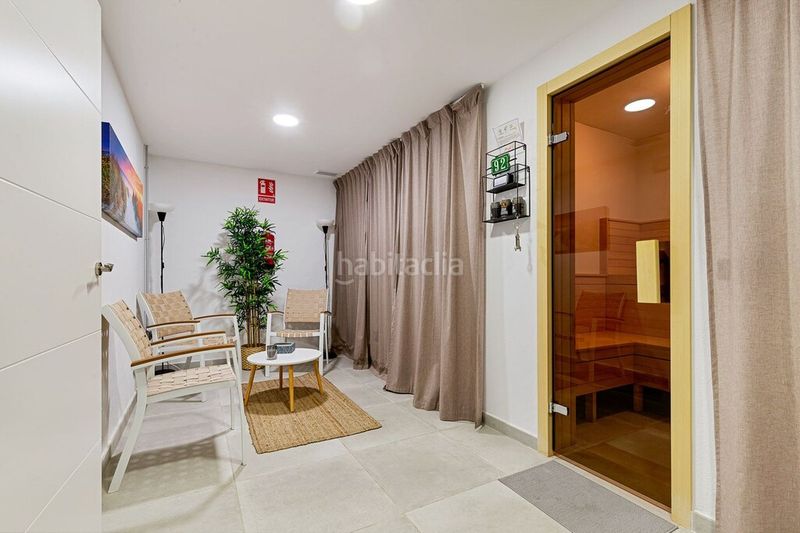 Foto f65111c7-c93b-4c8c-8a20-b0585e69fdcb. Apartament amb piscina a Playa de los Boliches Fuengirola