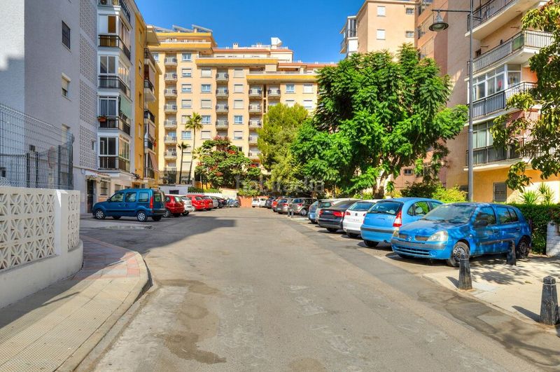 Foto 335e9633-a996-44a3-b76a-3eacad6e3ec1. Apartament amb aparcament a Los Boliches Fuengirola