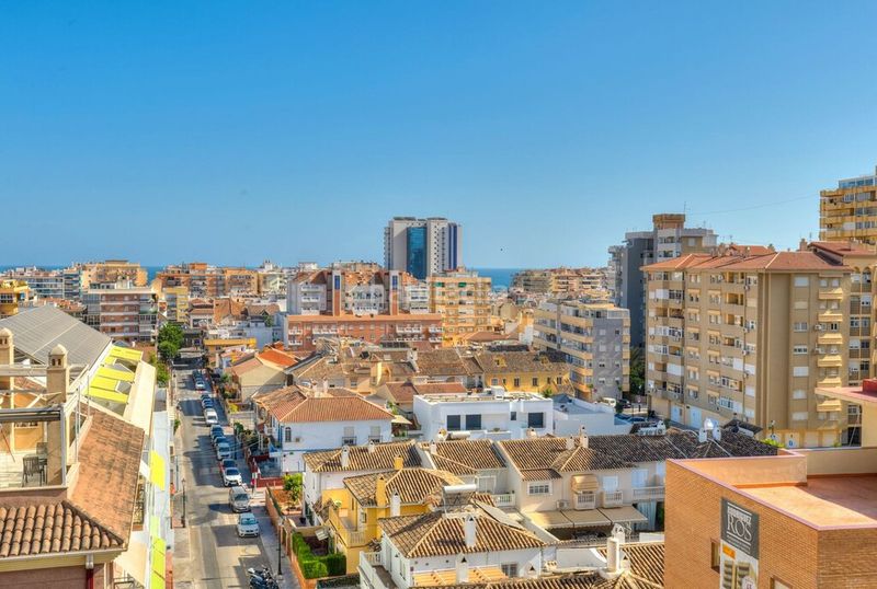 Foto c0d51d1c-58af-43a5-bcef-db41c2fffedf. Apartament amb aparcament a Los Boliches Fuengirola