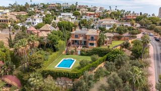 Chalet in Hacienda Torrequebrada