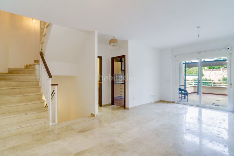 Foto a4e851a2-3666-4a1c-ab08-d8ce6cc73e6d. Xalet amb aparcament piscina a Torreblanca del Sol Fuengirola