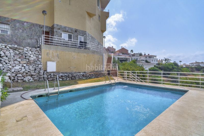 Foto e1684879-18b2-4715-81e1-9d6fcc9c5903. Xalet amb aparcament piscina a Torreblanca del Sol Fuengirola