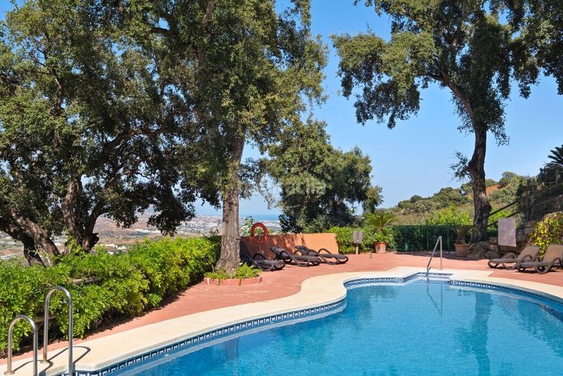 Foto 02a19a5d-42cf-498a-bb52-fe6712b38821. Planta baixa amb aparcament piscina a Ojén pueblo Ojén