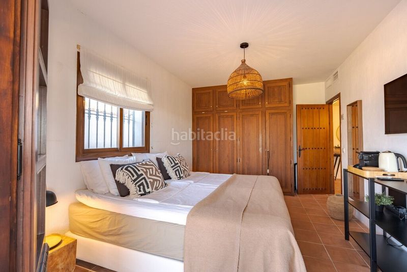Foto ac007bee-5951-41be-a744-0d80f7ef981c. Xalet amb aparcament piscina a Coín