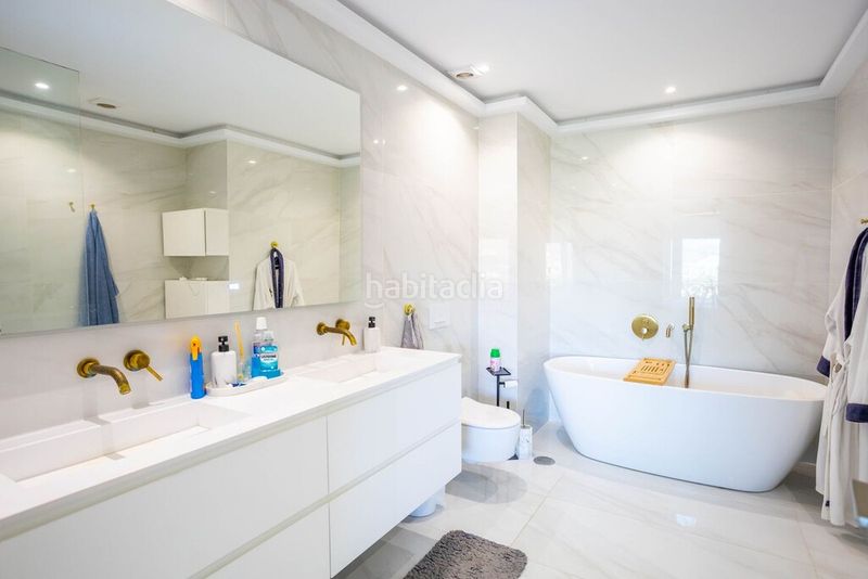 Foto 0e6fdc7f-dfb3-4533-96a1-e8ee99713ef9. Apartament amb calefacció aparcament piscina a Aloha Marbella