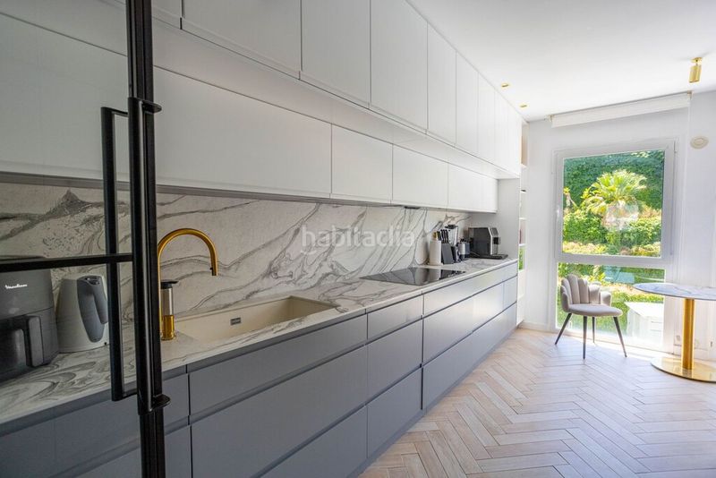 Foto 42f18bdb-28a1-45c2-8d6f-b26c0e992335. Apartament amb calefacció aparcament piscina a Aloha Marbella