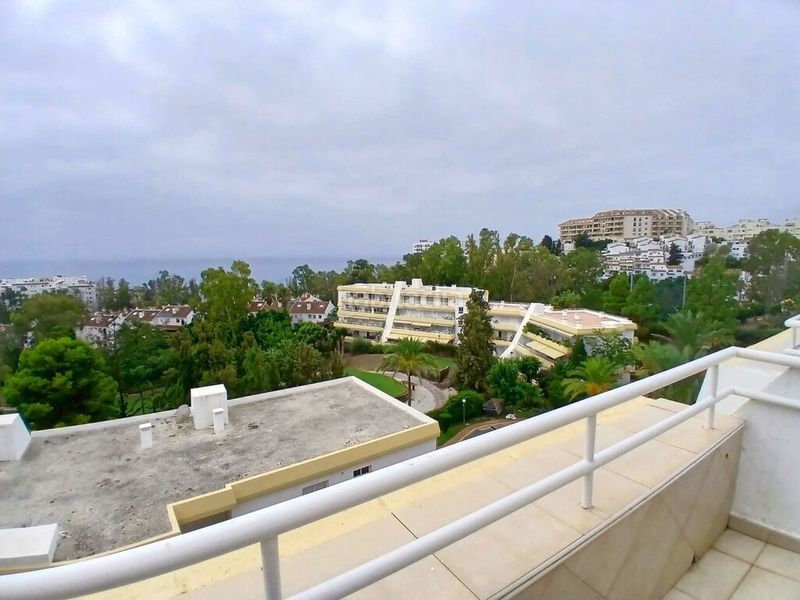 Foto e41920bf-5348-4c0e-8022-17b759b6585a. Àtic amb aparcament piscina a Hacienda Torrequebrada Benalmádena