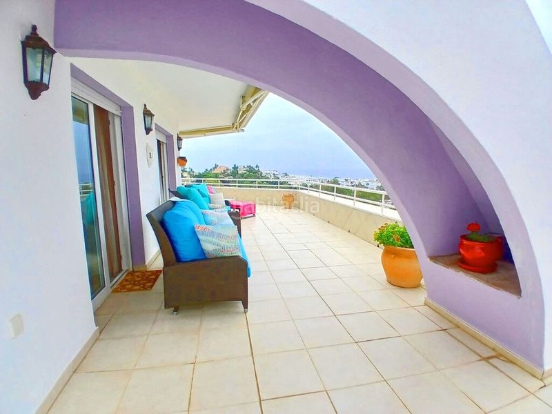 Foto f820c770-990a-427e-93a3-f414ee5842a2. Àtic amb aparcament piscina a Hacienda Torrequebrada Benalmádena