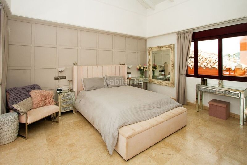 Foto a3d3dde1-7fe4-4bed-87e7-99b621ac729f. Àtic amb aparcament piscina a La Mairena Ojén