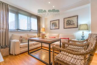 Location Appartement à Calle genaro parladé 5. Este piso está totalmente reformado y se entrega sin amueblar, s