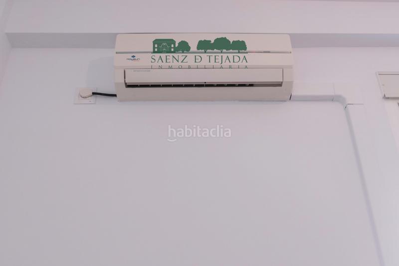 Foto e2fad4f3-9848-4ad6-b627-7ae182ab9775. Alquiler piso en santa fe 21 piso en alquiler en pleno barrio de Los Remedios. en Sevilla