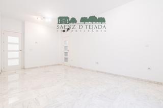 Lloguer Pis  Calle virgen de loreto 42. Este piso se acaba de renovar, siendo muy buena opción para alqu