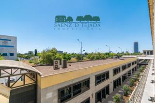 Lloguer Oficina a Calle américo vespucio 15. Esta oficina se encuentra en un edificio representativo, con uso