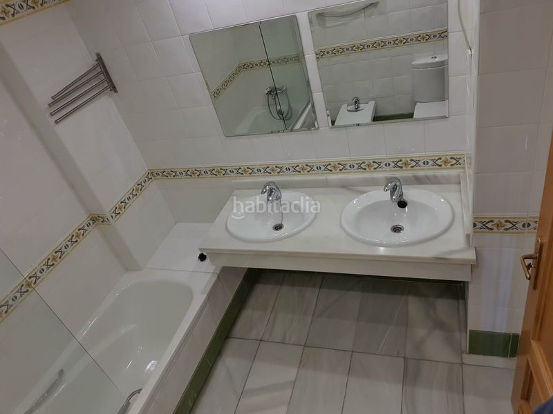 Foto f050ef24-c8bb-4c2b-9776-3fe7bb4db63f. Miete etagenwohnung mit heizung parking pool in Parque Clavero Málaga