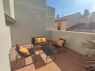 Lloguer Loft  Calle puerta nueva. Magnífico ático-loft aguardillado en pleno corazón de málaga por
