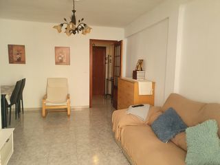 Location Appartement  Calle carlos amel. Magnífico piso junto a c/la unión por 1.200€