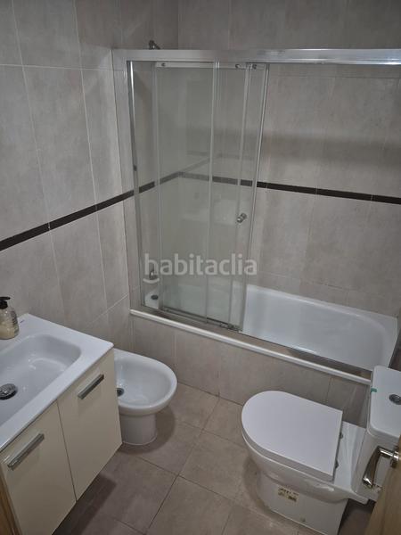 Foto c58c0269-e504-46bc-aae5-ca4a621f535c. Alquiler piso magnífico piso a pocos minutos del centro por 1.000€. en Málaga