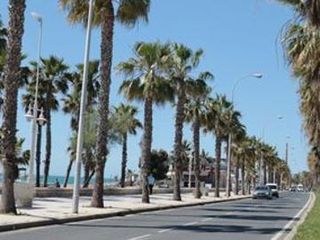 Lloguer Pis  Calle ferrocarril del puerto. "magnífico piso vacacional para el mes de julio y agosto junto a