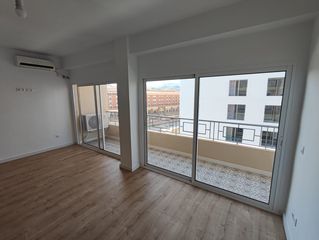 Affitto Appartamento  Calle prim. Sensacional piso junto al guadalmedina por 1.750€