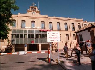 Apartament  Calle sebastián de eslava. Fantástico apartamento frente al hospital civil por 180.000€