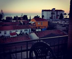 Rent Flat  Calle cajiz. Piso de dos dormitorios en lo cea por 1.800€
