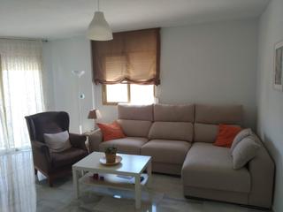 Location Appartement  Plaza del hospital civil. Espectacular piso en la zona del hospital civil.
