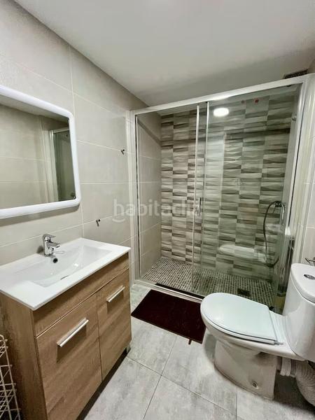 Foto 798f819b-2bcf-47c4-8da1-e43de240e19a. Alquiler piso magnífico y amplio piso para estudiantes junto a carlos haya por 1.600€. en Málaga