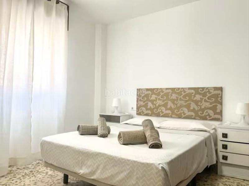 Foto b4912b4b-2cf6-434a-b894-4e4093306ac1. Alquiler piso magnífico y amplio piso para estudiantes junto a carlos haya por 1.600€. en Málaga