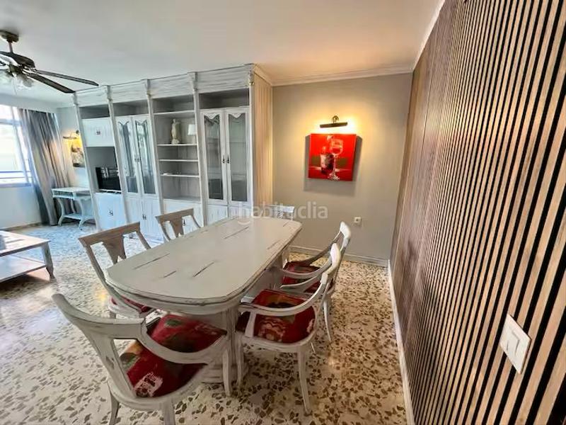 Foto dccaabfb-6c53-4454-bd2d-813f35e1122f. Alquiler piso magnífico y amplio piso para estudiantes junto a carlos haya por 1.600€. en Málaga