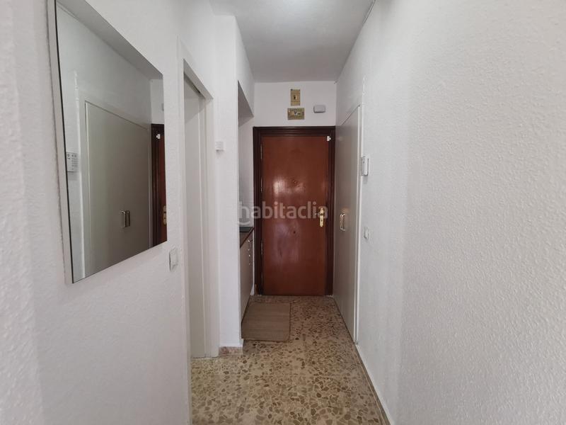 Foto 41149f40-5768-42d7-aa82-5bc0b1d4fda1. Estudio sensacional estudio en venta en por 125.000€ en Torremolinos