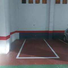 Lloguer Aparcament cotxe  Calle escritora josefina aldecoa. Plaza de garaje en teatinos por 70€