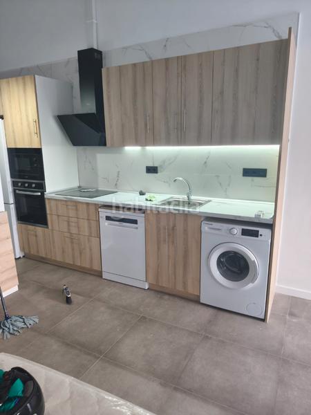 Foto 49e2cab3-b801-4596-8717-f1ea0fc17c88. Alquiler piso fantástico piso en huelin por 1.200€ en Málaga