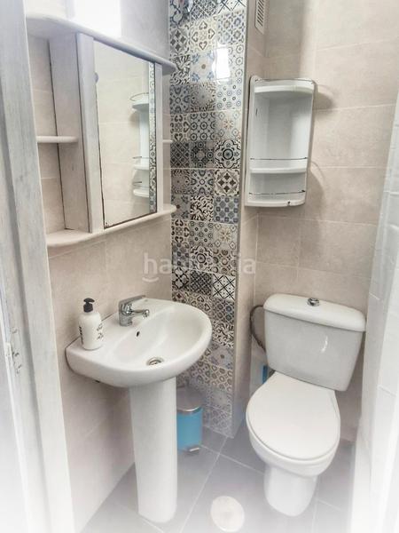 Foto bc6d79e4-54b7-4192-a1cb-7093115732a4. Alquiler apartamento ideal apartamento en plaza de capuchinos por 950€ en Málaga