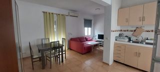 Miete Etagenwohnung  Calle eduardo carvajal. Fantástico piso en calle virgen de la estrella