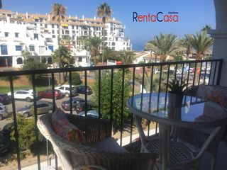 Location Appartement  Calle chanquete. Estudio-loft, moderno y funcional en pleno corazón del puerto de