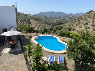 Location Mas  Calle riogordo. Espectacular chalet independiente en riogordo - ¡tu refugio de e