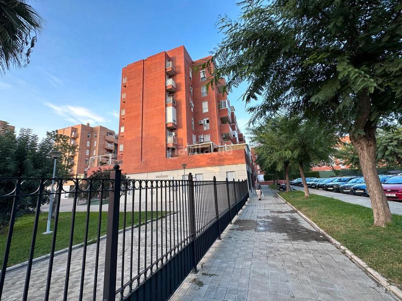 Foto 2bda53ee-5107-457a-bd70-db2dd3ac0d66. Lloguer pis a urbanizacion las gondolas m4 1 a Urbadiez - Entrepuentes Sevilla