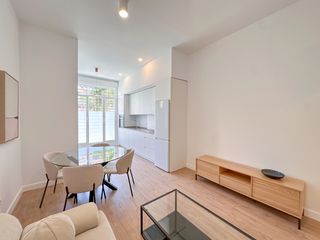 Pis a Calle cueva de menga 10. Espectacular vivienda amueblada a estrenar con piscina en urbani