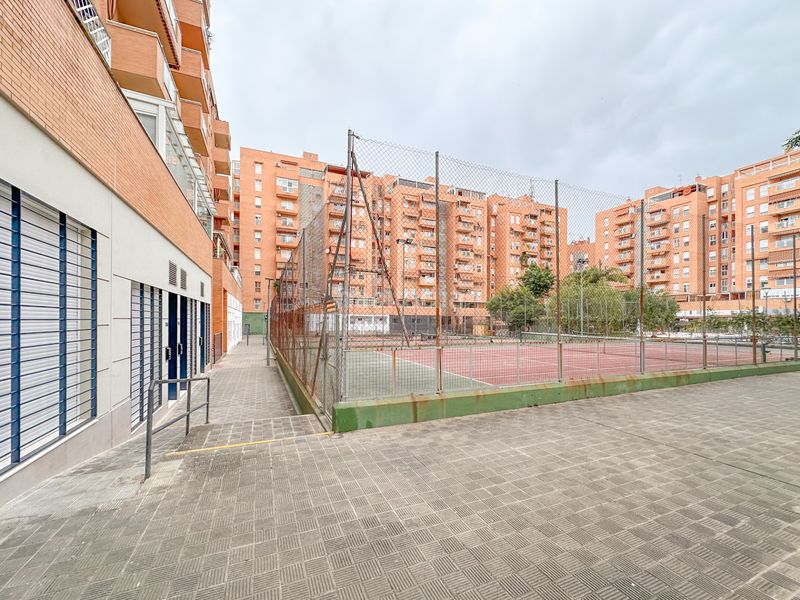 Foto a560e2a7-713c-4526-a29a-704f01642571. Appartement dans calle cueva de menga 1 dans Urbadiez - Entrepuentes Sevilla