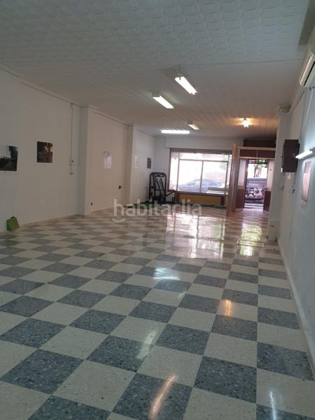 Foto a8c9b583-c2fc-4fcf-bab3-74423ae8dc7c. Local comercial a El Cerro Sevilla