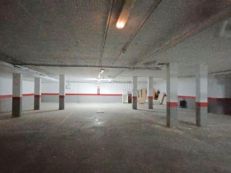 Foto 653c1e30-b18b-4a54-9633-3e8df8292af6. Parking voiture dans Palmete Sevilla