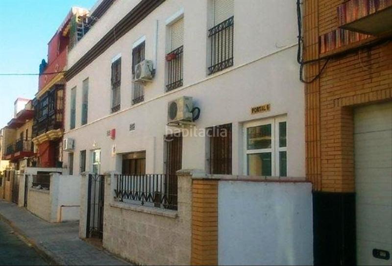 Foto 8a5de490-5c30-452d-9eee-a13a98635cc2. Parking voiture dans Palmete Sevilla