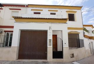 Casa adossada  Calle cordoba. Casa adosada con garaje incluido en aguadulce