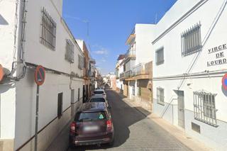 Maison à La Plata. Casa en venta en la barriada de su eminencia